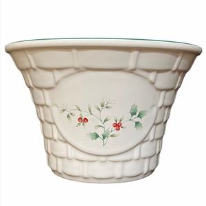 PFALTZGRAFF Bowl Vase Floral Ceramic 7X4” Basket Weave USA Vintage Winterberry